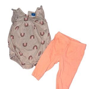 Baby outfit size 0-3 months